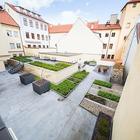 Boris' Charles Bridge Apartament
